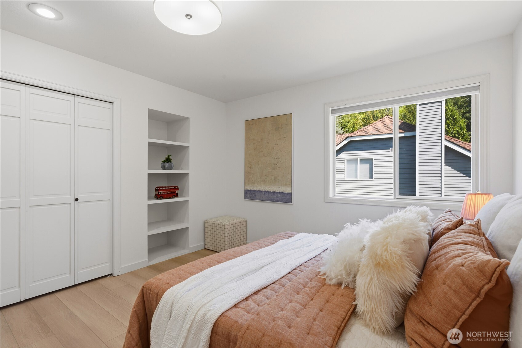 15461 SE 67th St , Bellevue, WA 98006