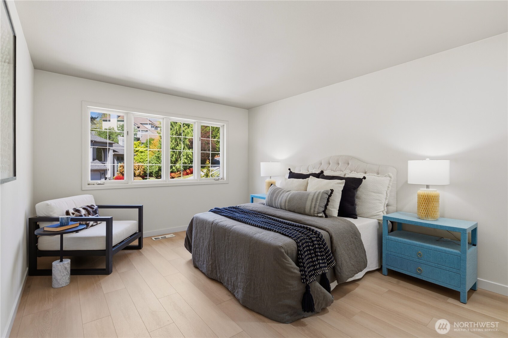 15461 SE 67th St , Bellevue, WA 98006