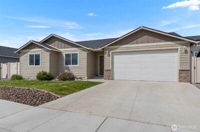 2259 S Mystical Loop , East Wenatchee, WA 98802 - Photo 2