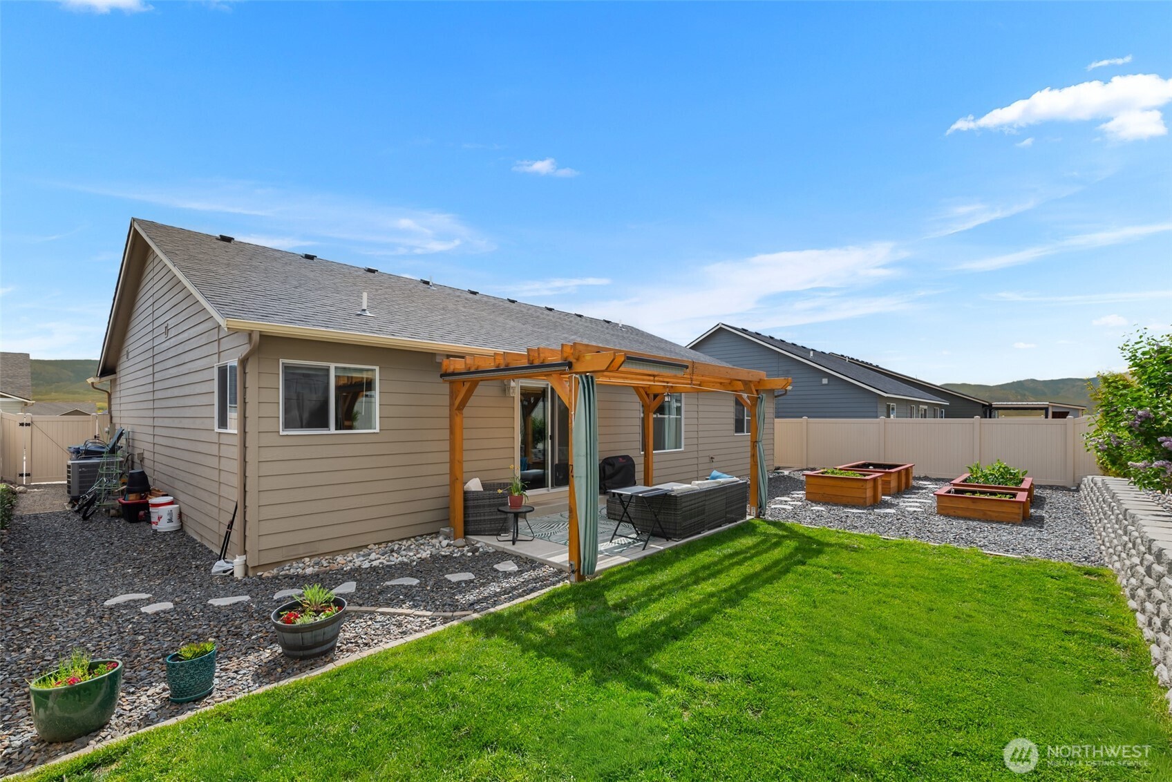 2259 S Mystical Loop , East Wenatchee, WA 98802