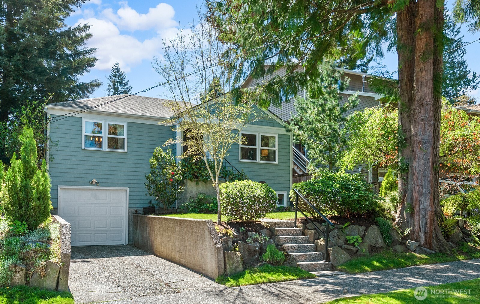 3907 SW Ida Street , Seattle, WA 98136
