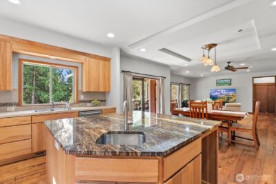 30972 E Lake Morton Drive SE, Kent, WA 98042 - Photo 12