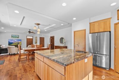 30972 E Lake Morton Drive SE, Kent, WA 98042 - Photo 14