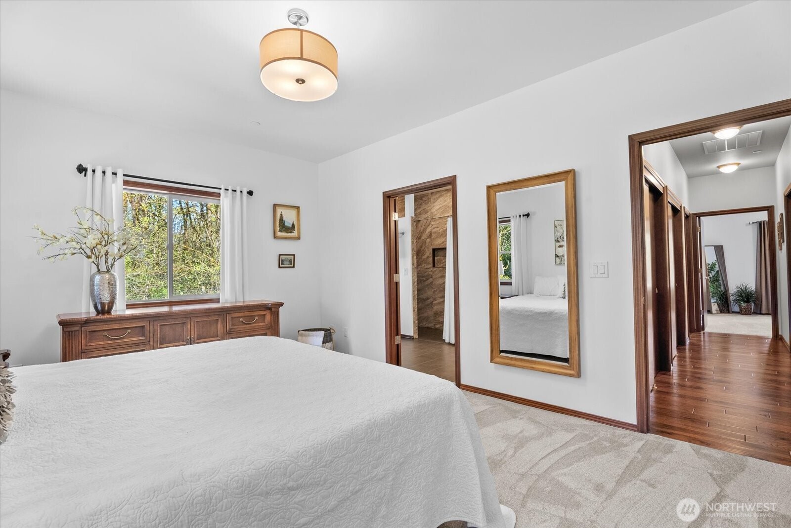 30972 E Lake Morton Drive SE, Kent, WA 98042