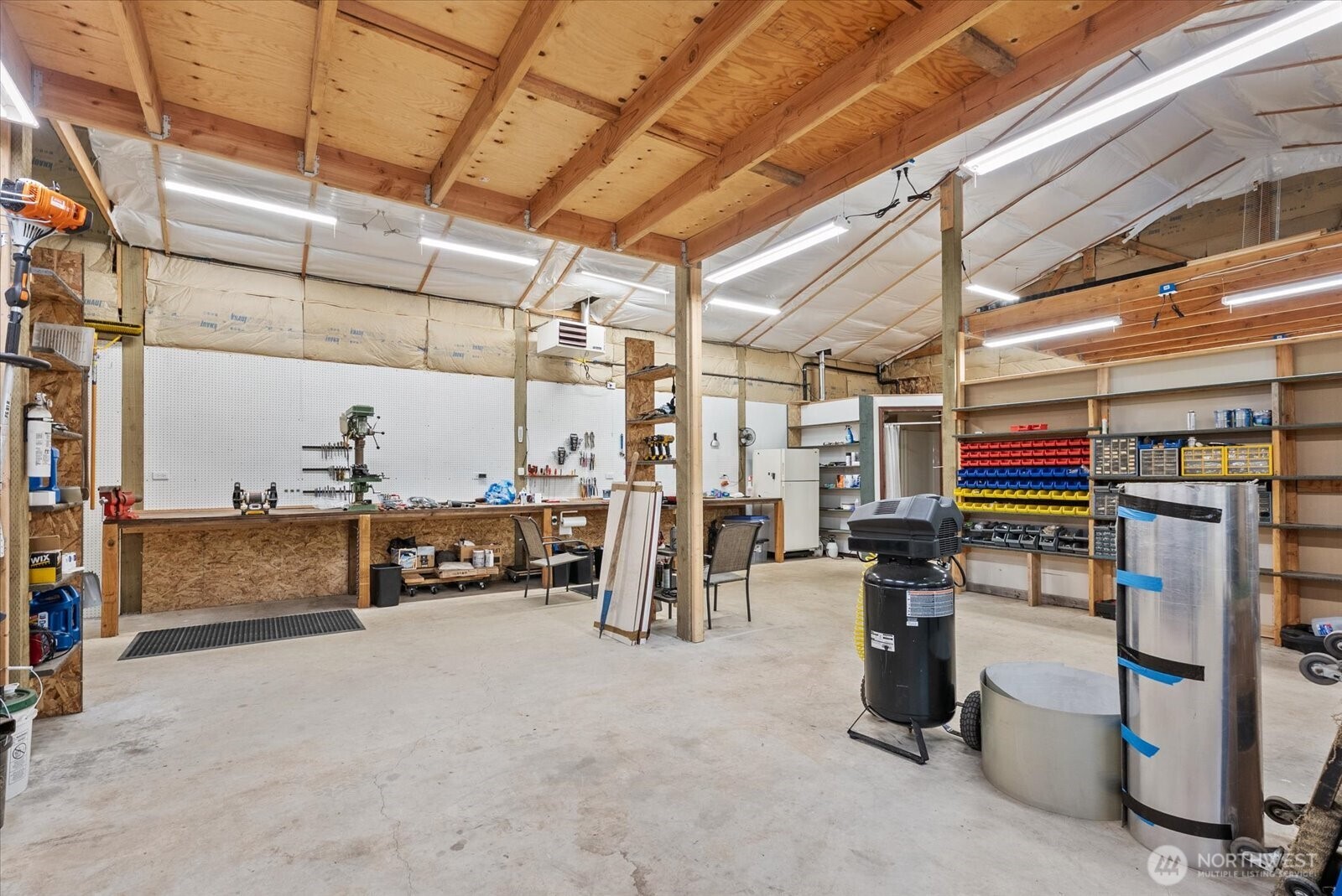 30972 E Lake Morton Drive SE, Kent, WA 98042