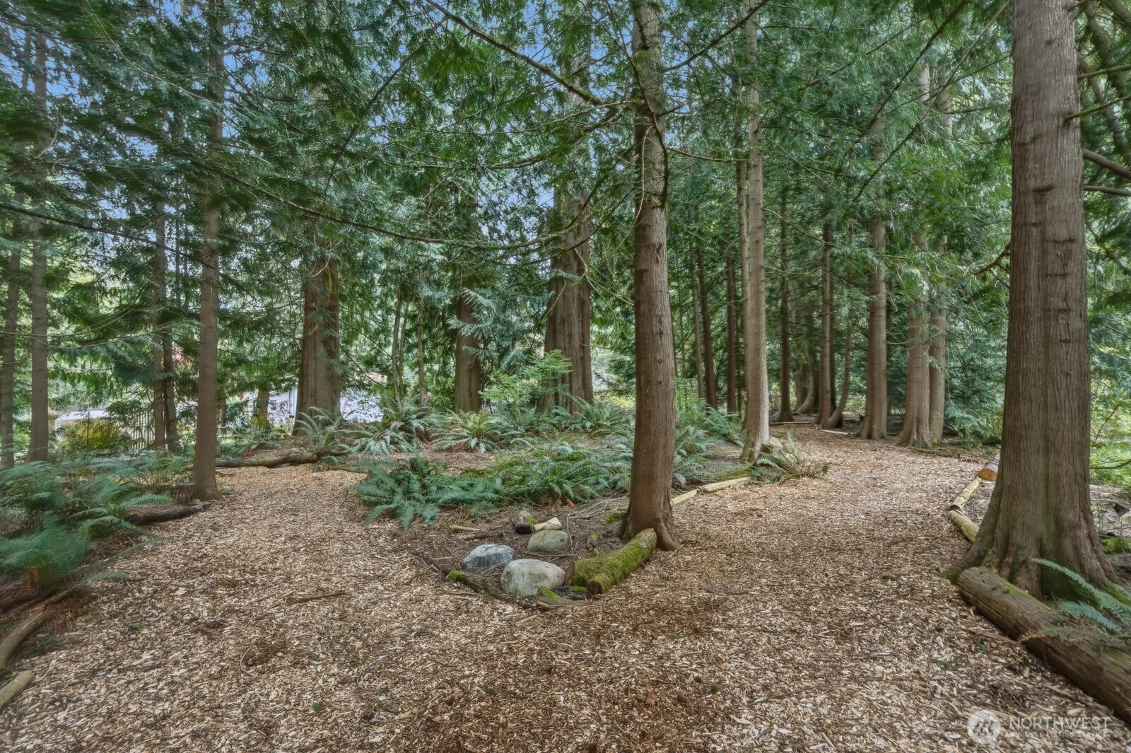 30972 E Lake Morton Drive SE, Kent, WA 98042