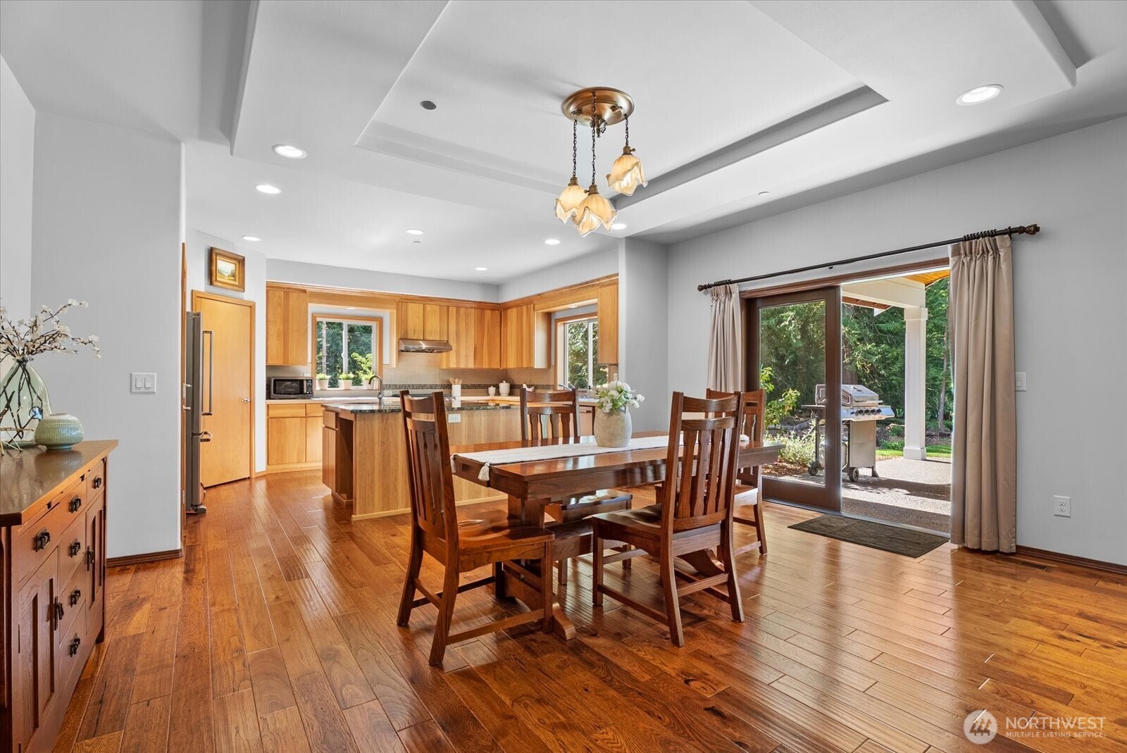 30972 E Lake Morton Drive SE, Kent, WA 98042