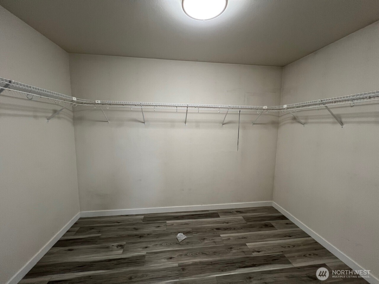 9525 S 221st Place , Kent, WA 98031