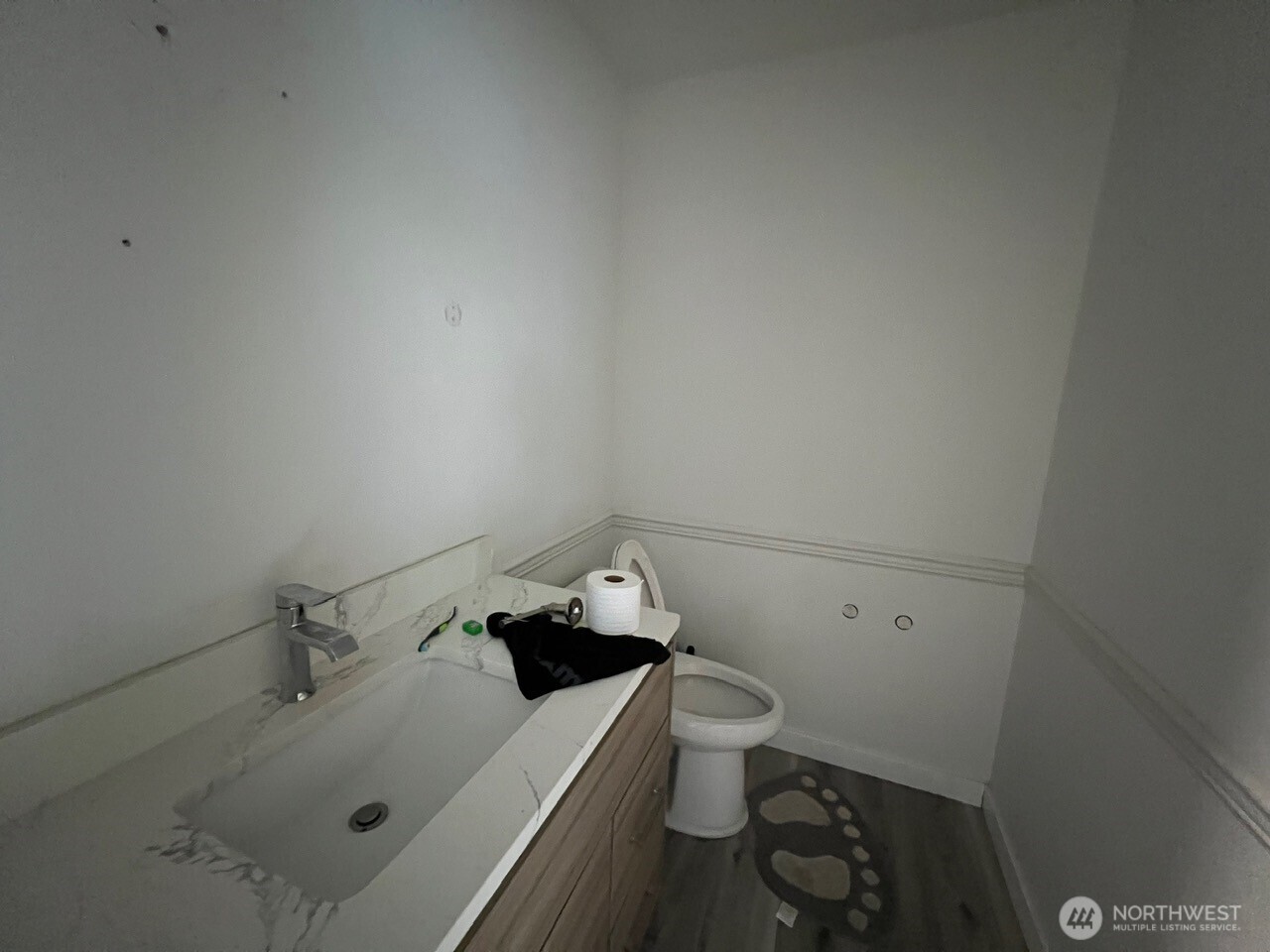 9525 S 221st Place , Kent, WA 98031