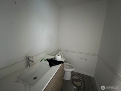 9525 S 221st Place , Kent, WA 98031 - Photo 4