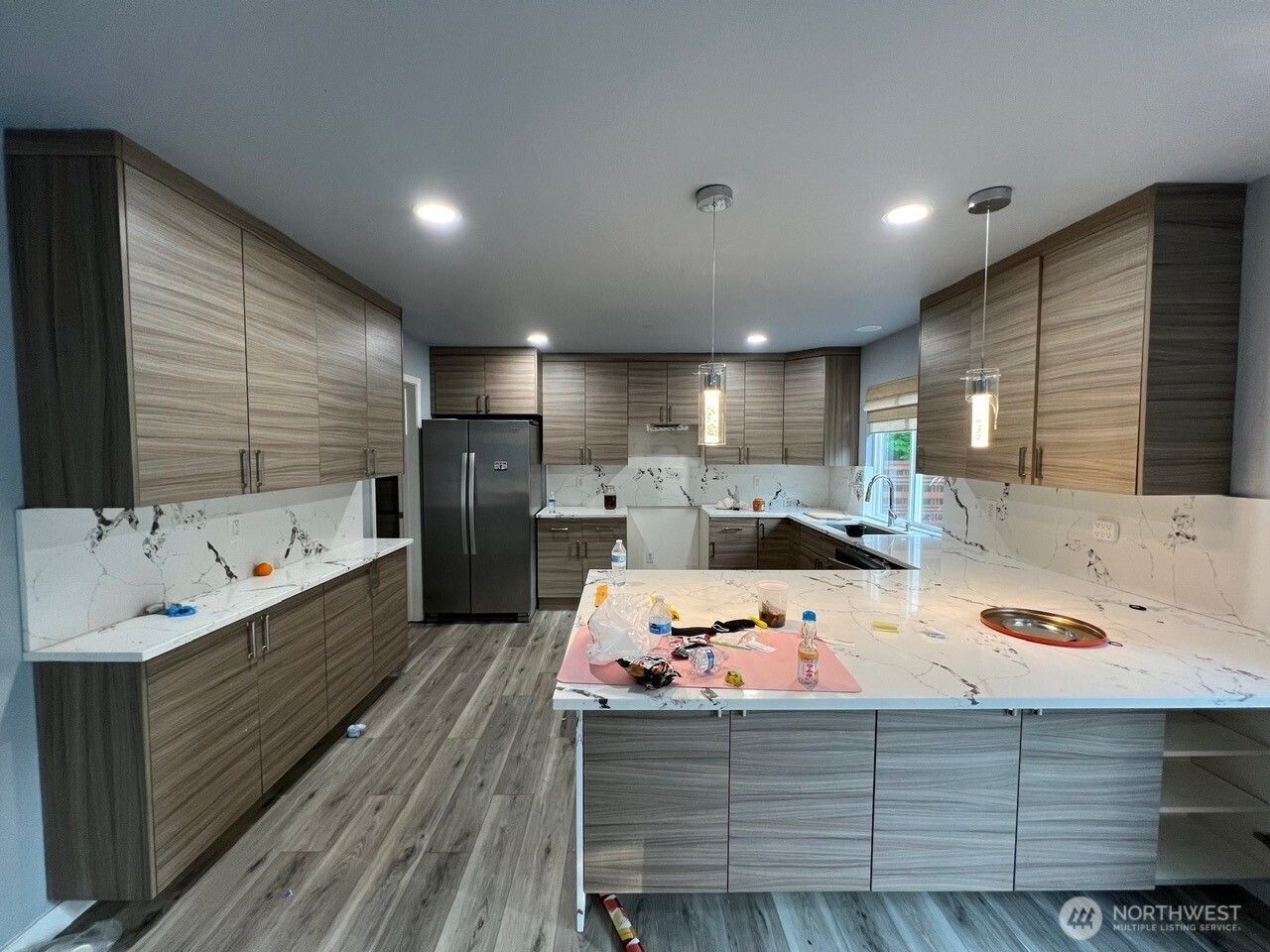 9525 S 221st Place , Kent, WA 98031