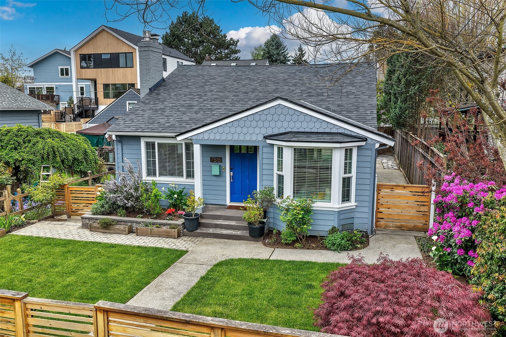 7515 17th Avenue NW, Seattle, WA 98117