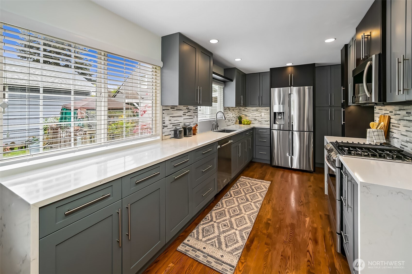 7515 17th Avenue NW, Seattle, WA 98117