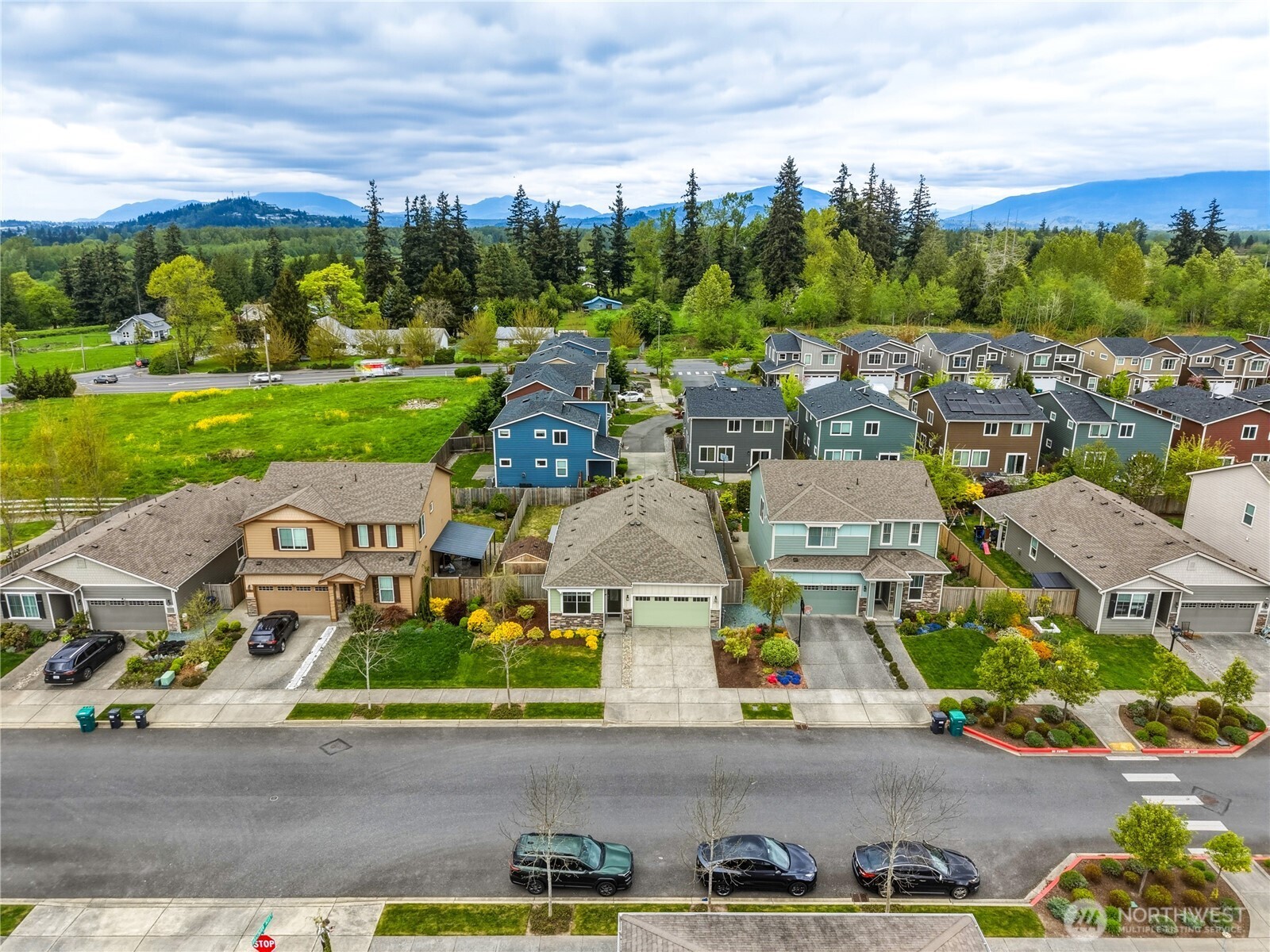 3245 Loch Ness Loop , Mount Vernon, WA 98273