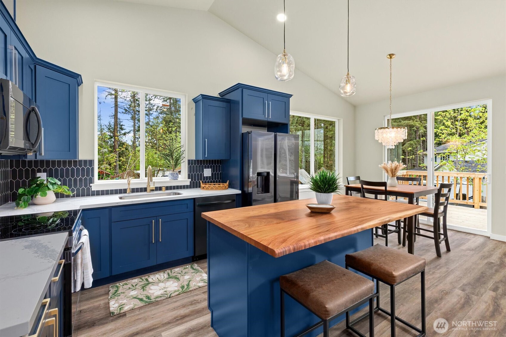 17624 Valley Lane SE, Yelm, WA 98564