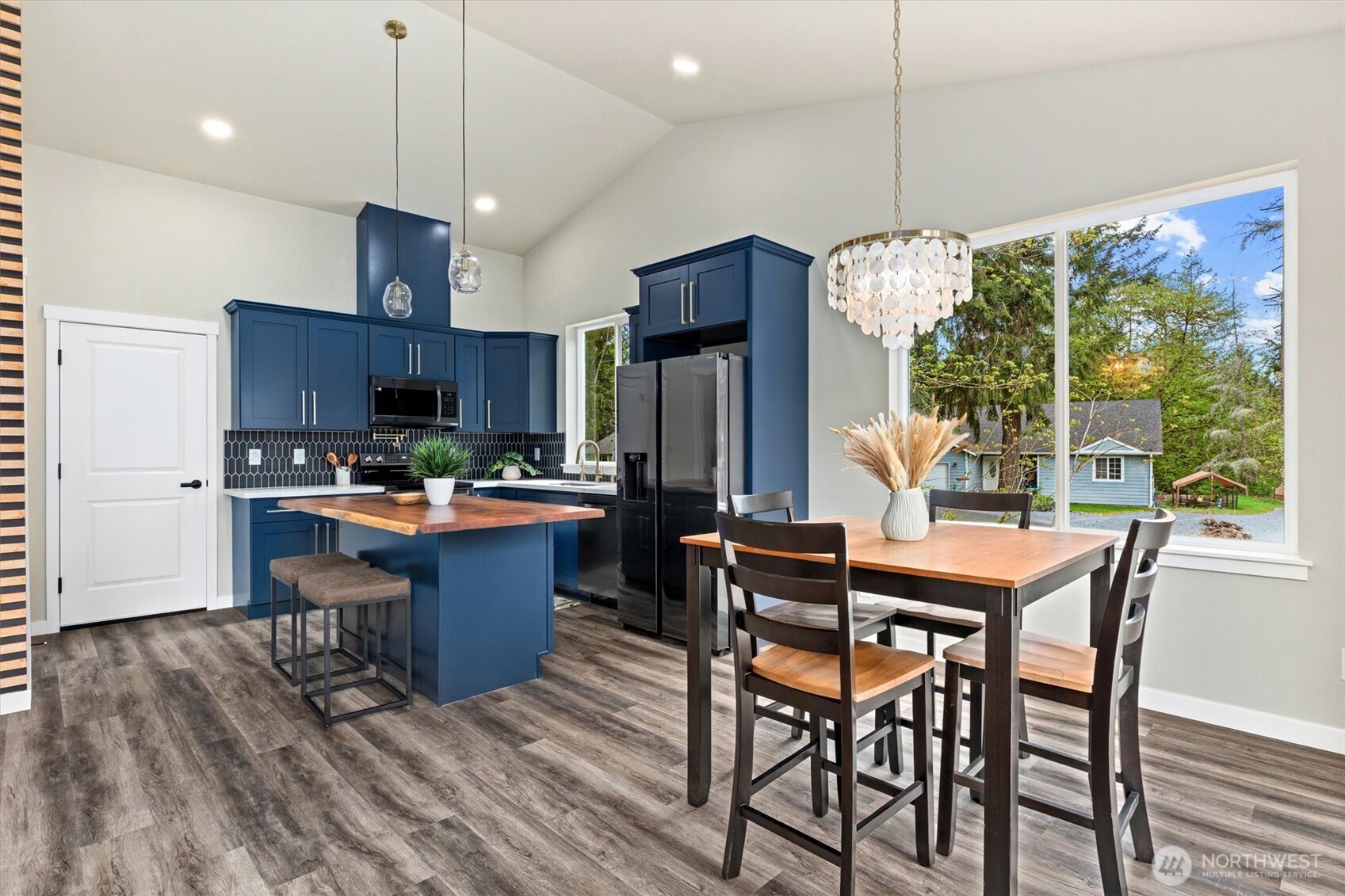 17624 Valley Lane SE, Yelm, WA 98564