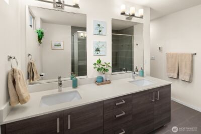 8358 19th Avenue NW #B, Seattle, WA 98117 - Photo 19