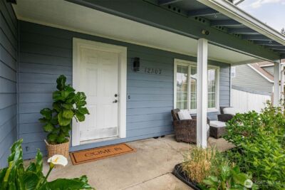 12307 42nd Drive NE, Marysville, WA 98271 - Photo 2