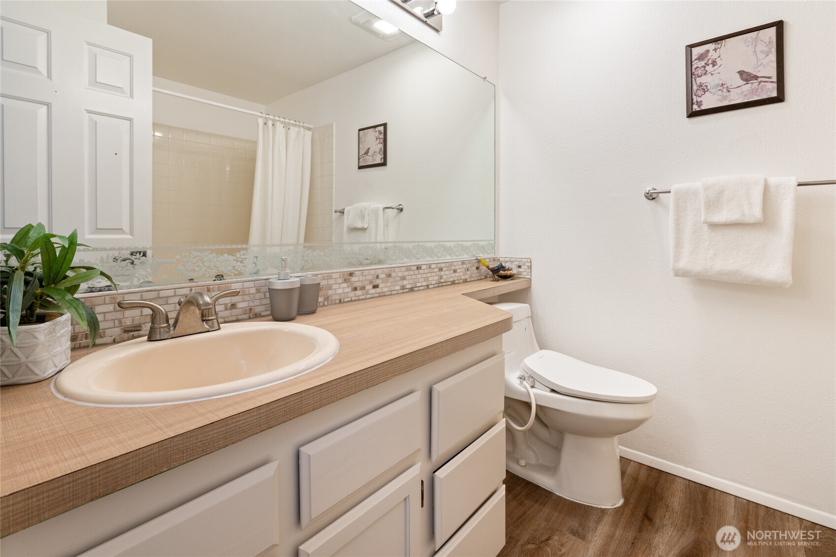1819 N 107th Street #103, Seattle, WA 98133