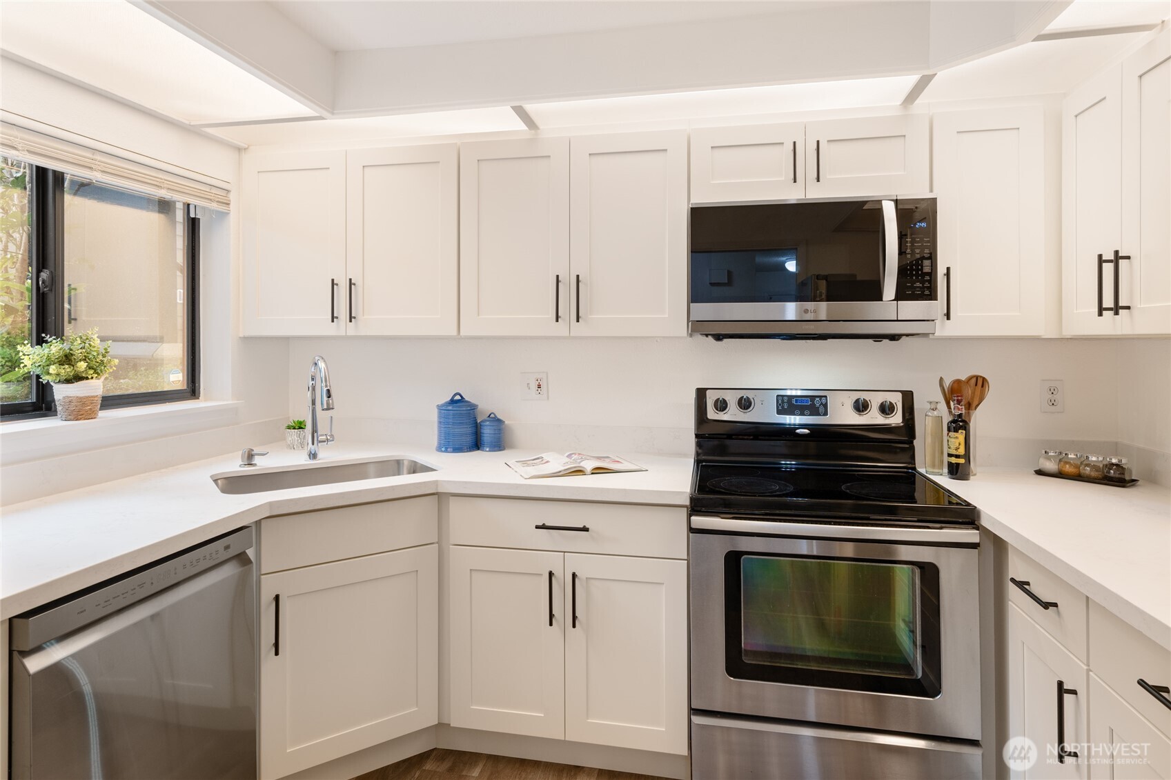 1819 N 107th Street #103, Seattle, WA 98133