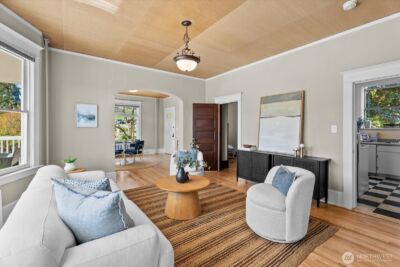 920 4th Avenue N, Seattle, WA 98109 - Photo 11