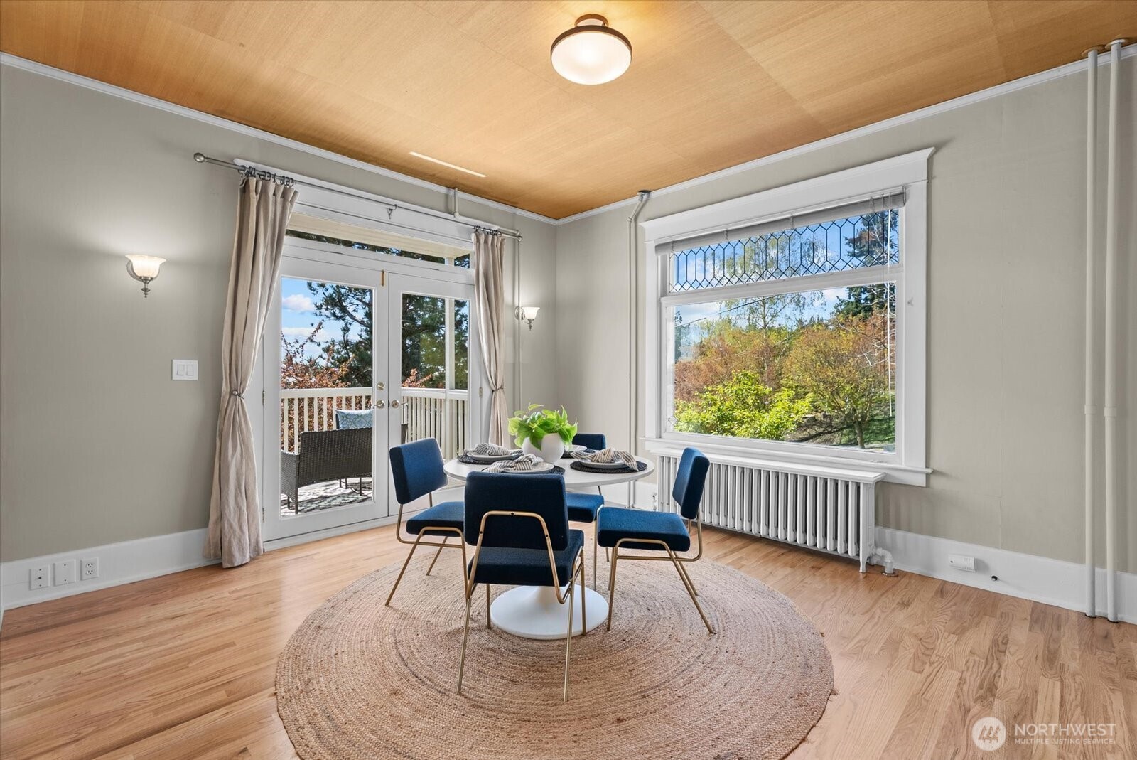 920 4th Avenue N, Seattle, WA 98109