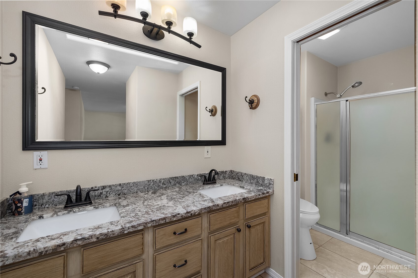 120 E Ballantrae Drive , Shelton, WA 98584