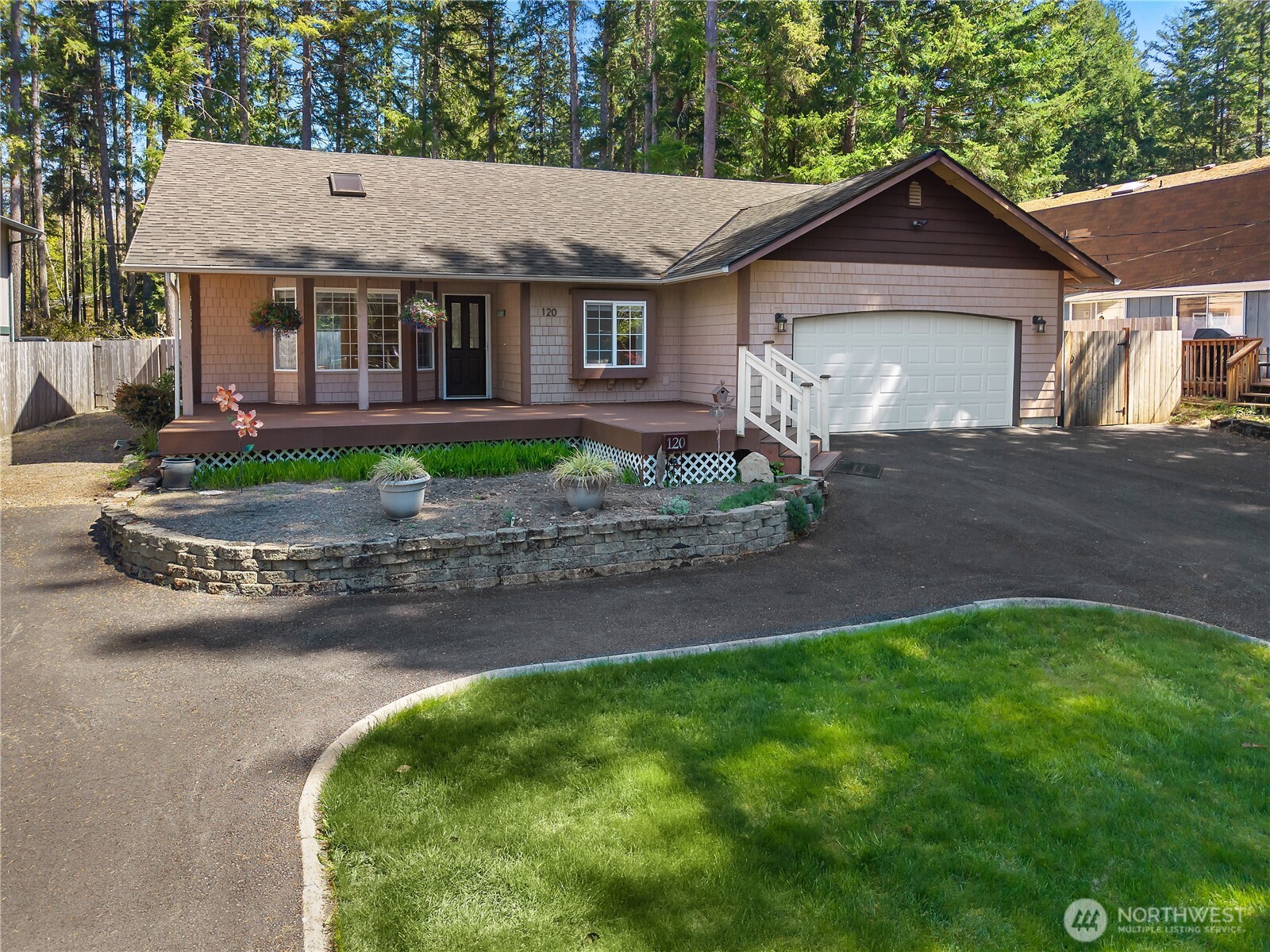 120 E Ballantrae Drive , Shelton, WA 98584