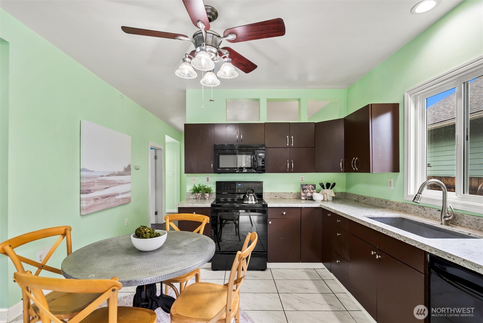 2408 Highland Avenue , Everett, WA 98201