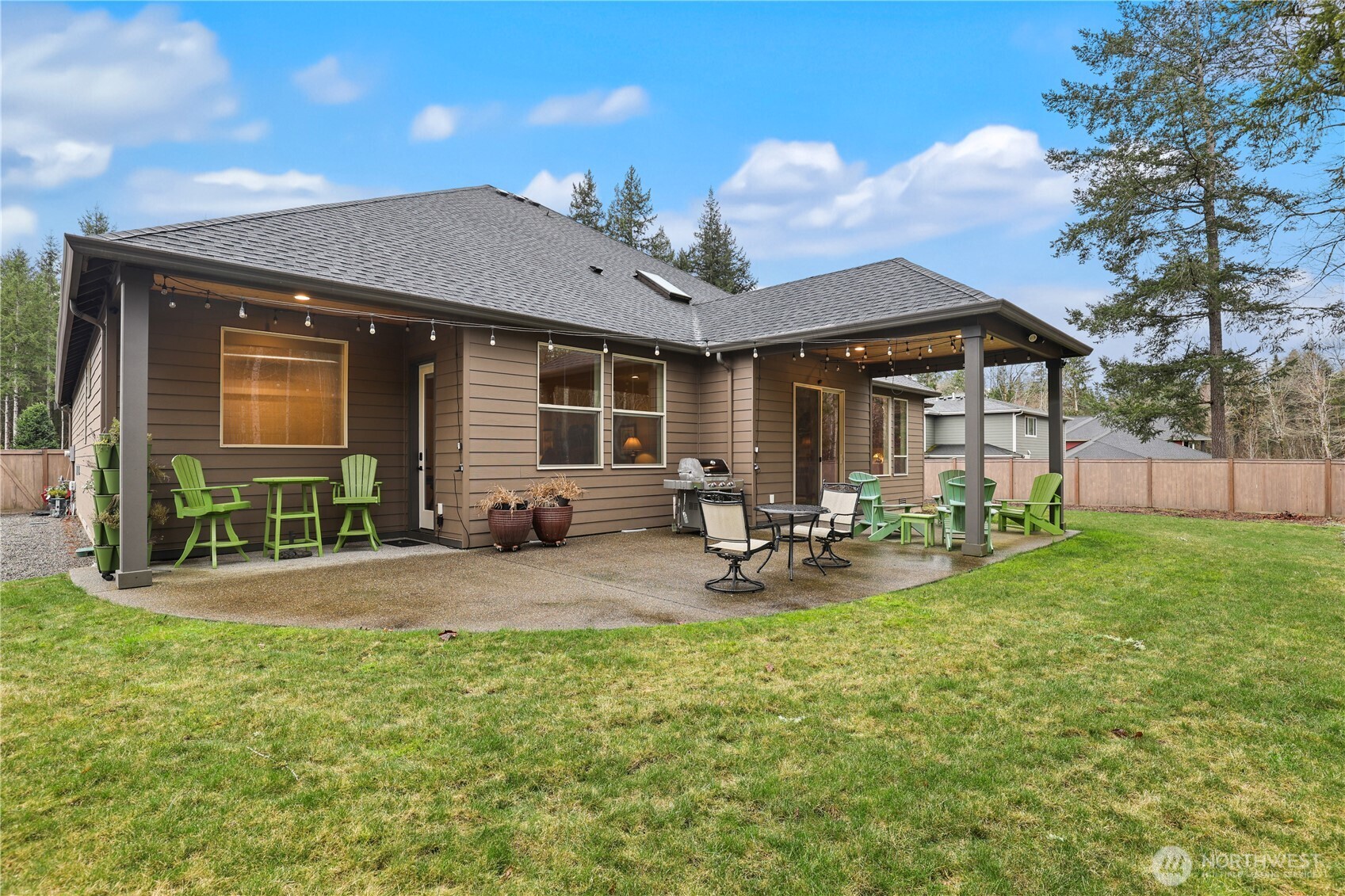 31209 218th Place SE, Black Diamond, WA 98010