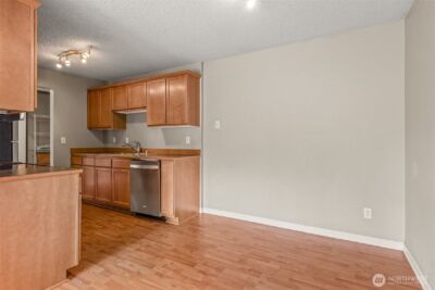 750 N 143rd Street #312, Seattle, WA 98133 - Photo 5