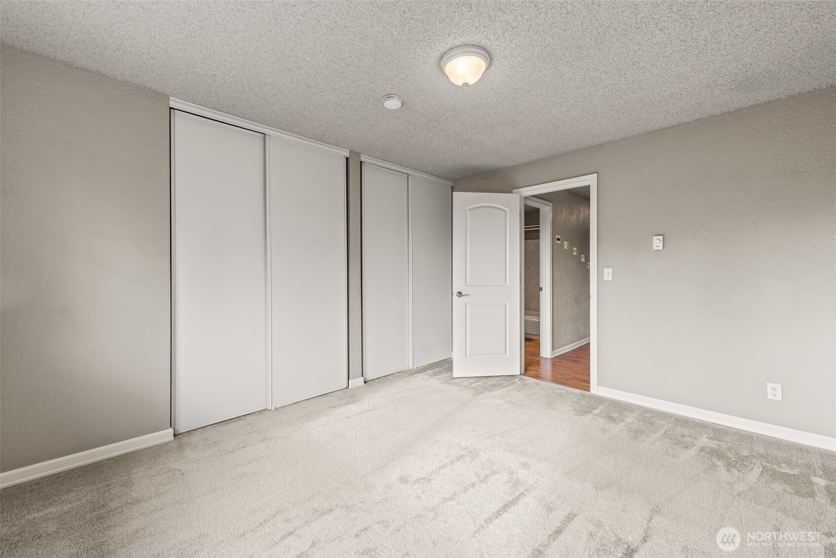 750 N 143rd Street #312, Seattle, WA 98133