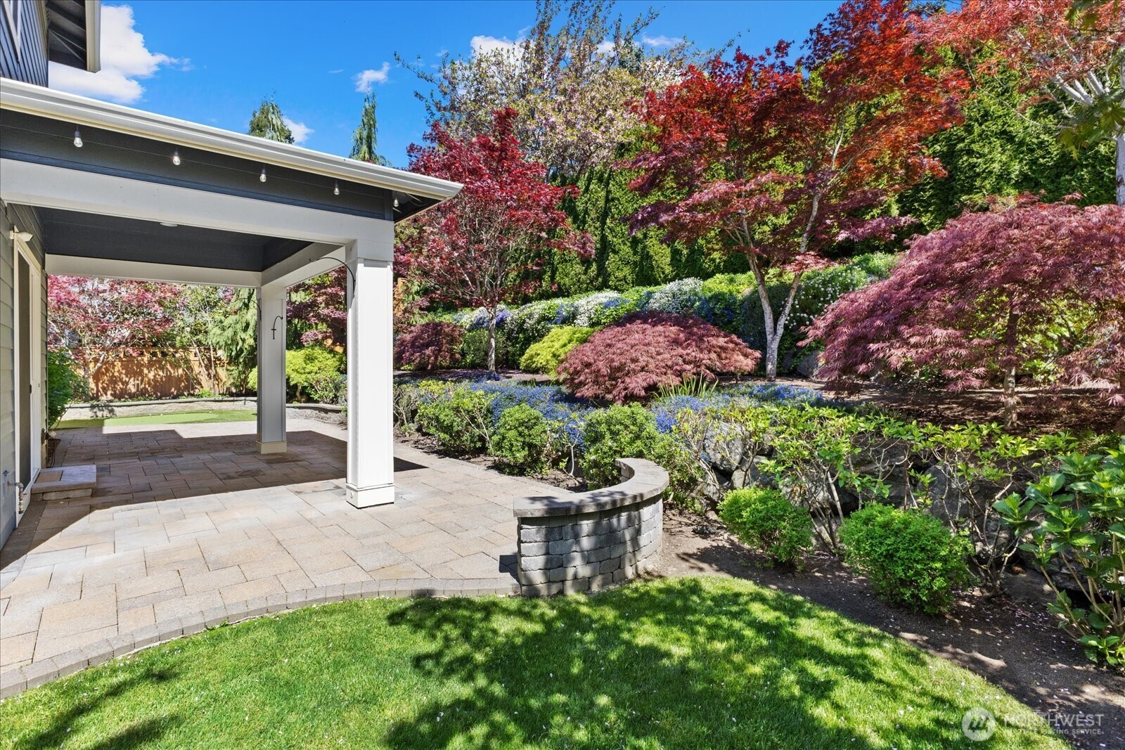 15112 101st Avenue NE, Bothell, WA 98011