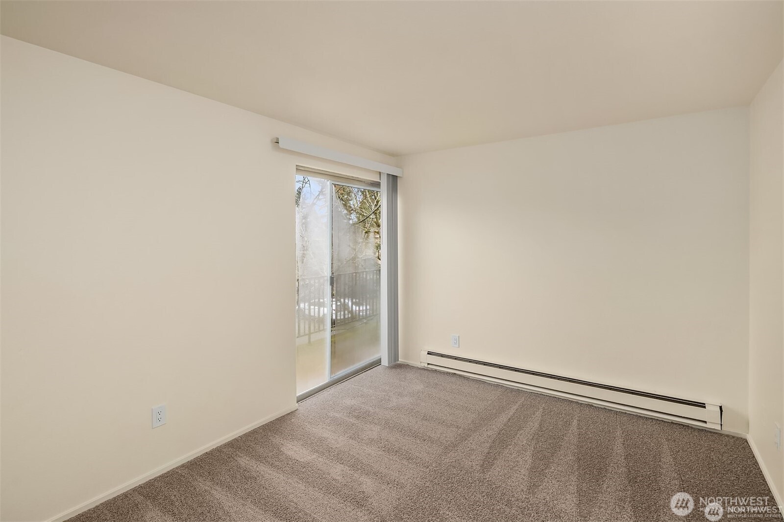 11008 NE 68th St #725, Kirkland, WA 98033