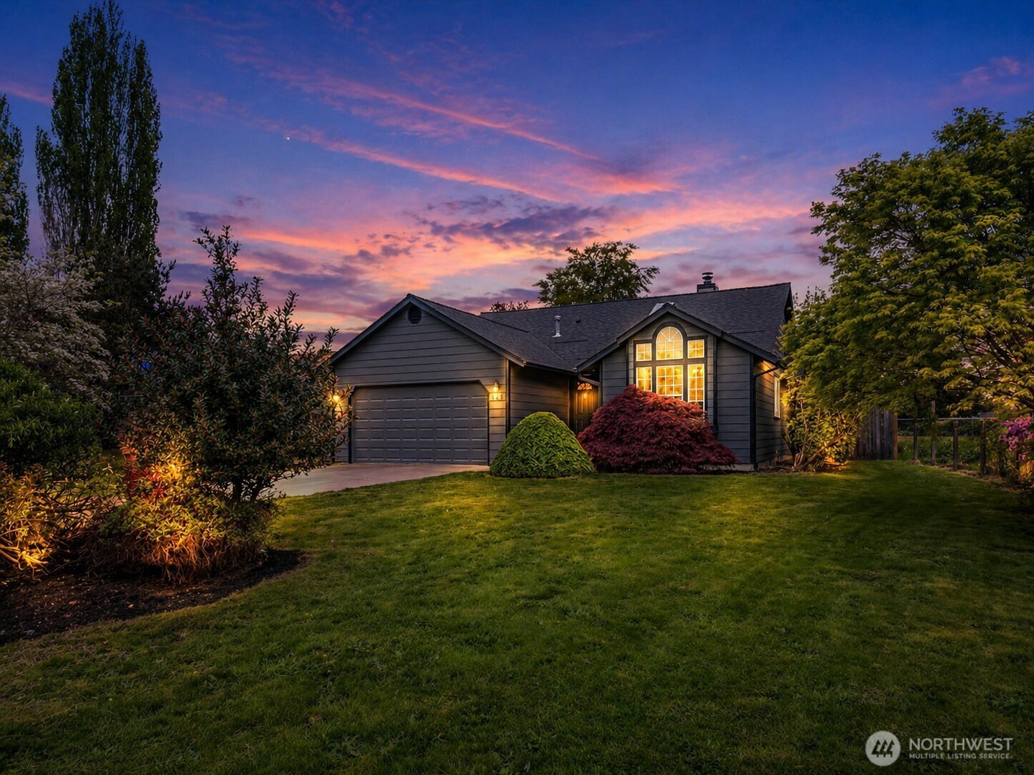 345 White River Drive , Pacific, WA 98047