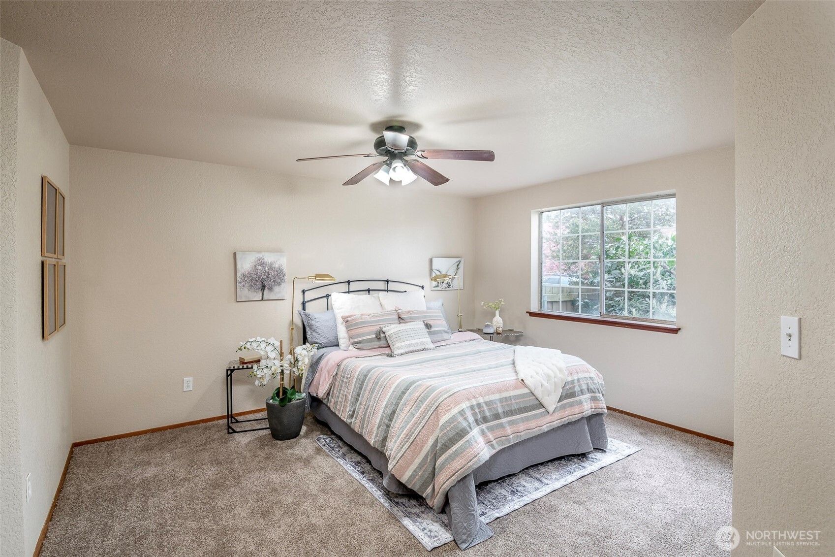 345 White River Drive , Pacific, WA 98047
