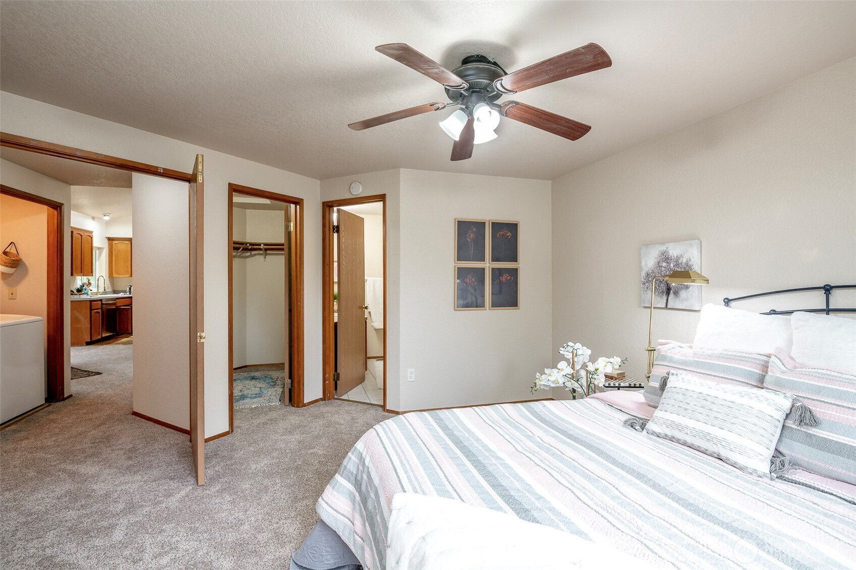 345 White River Drive , Pacific, WA 98047