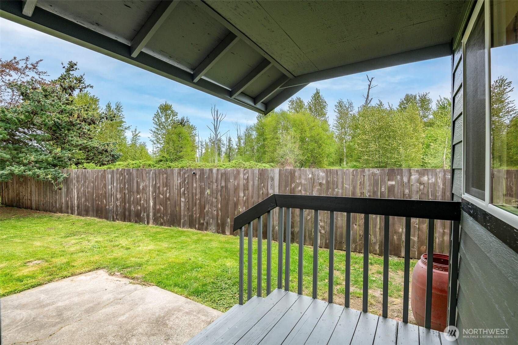 345 White River Drive , Pacific, WA 98047