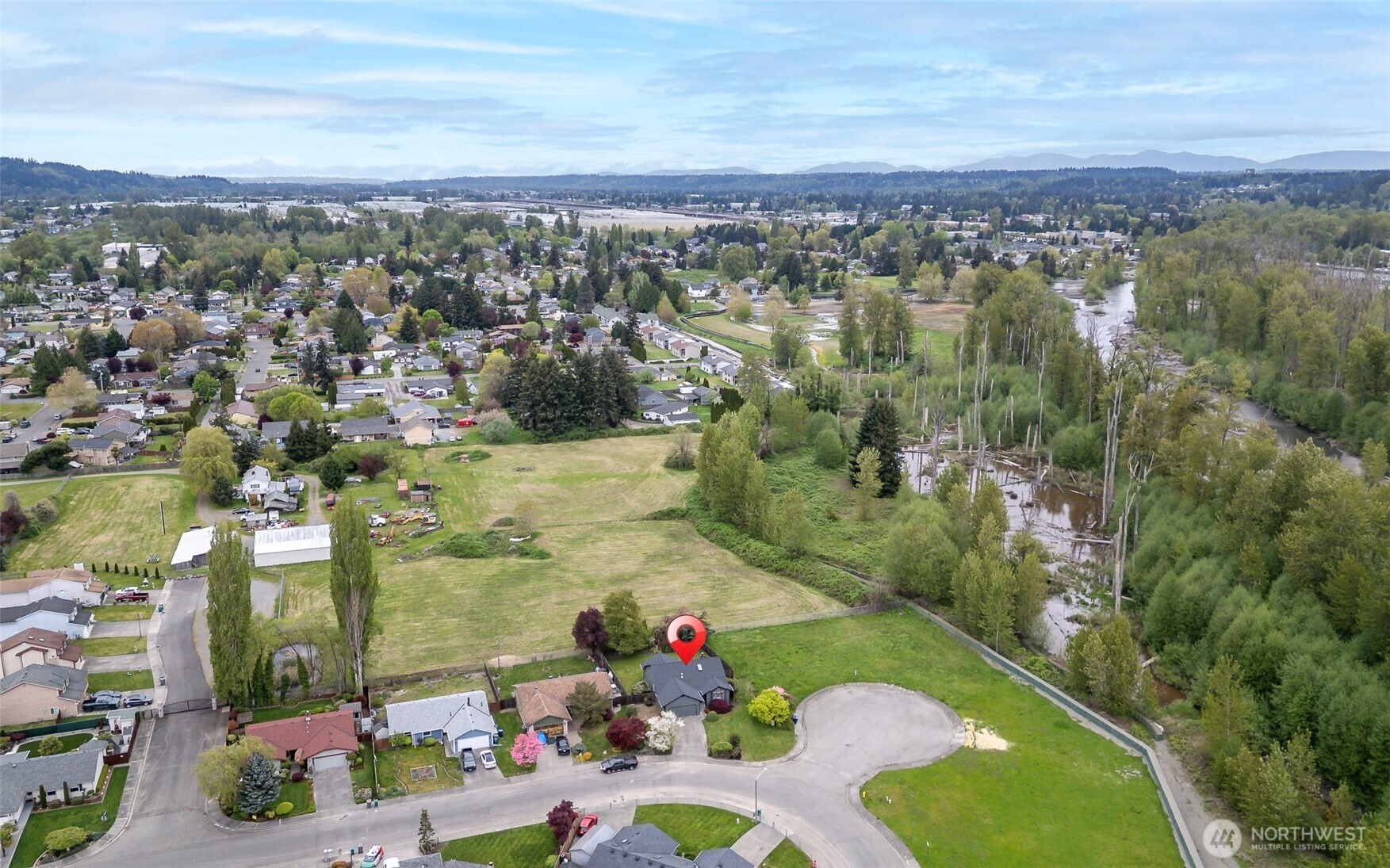345 White River Drive , Pacific, WA 98047