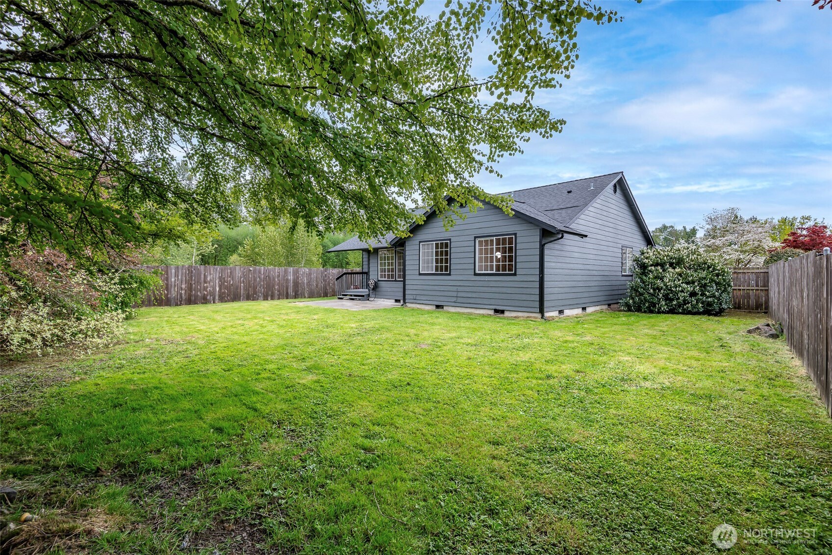 345 White River Drive , Pacific, WA 98047