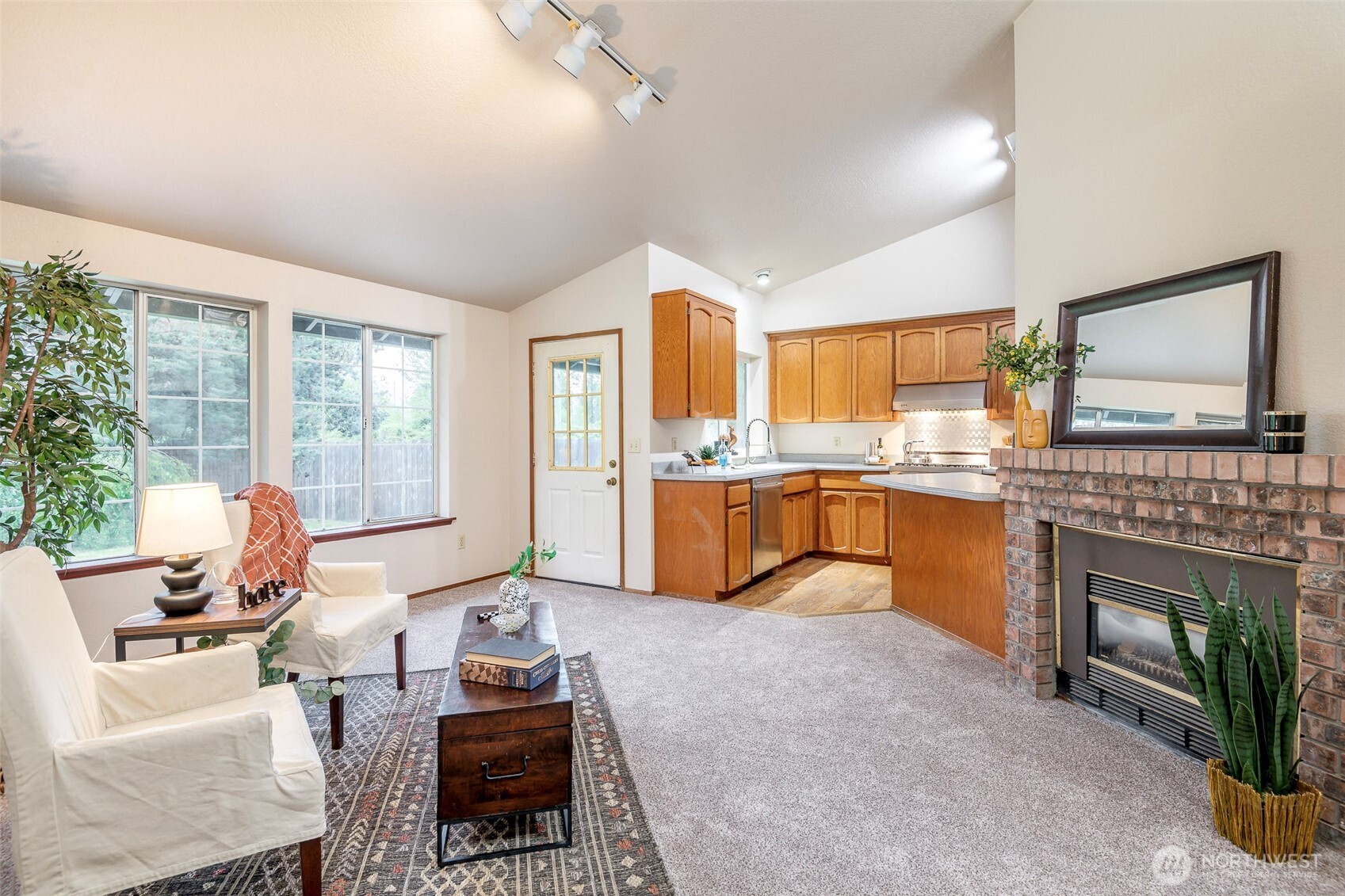 345 White River Drive , Pacific, WA 98047