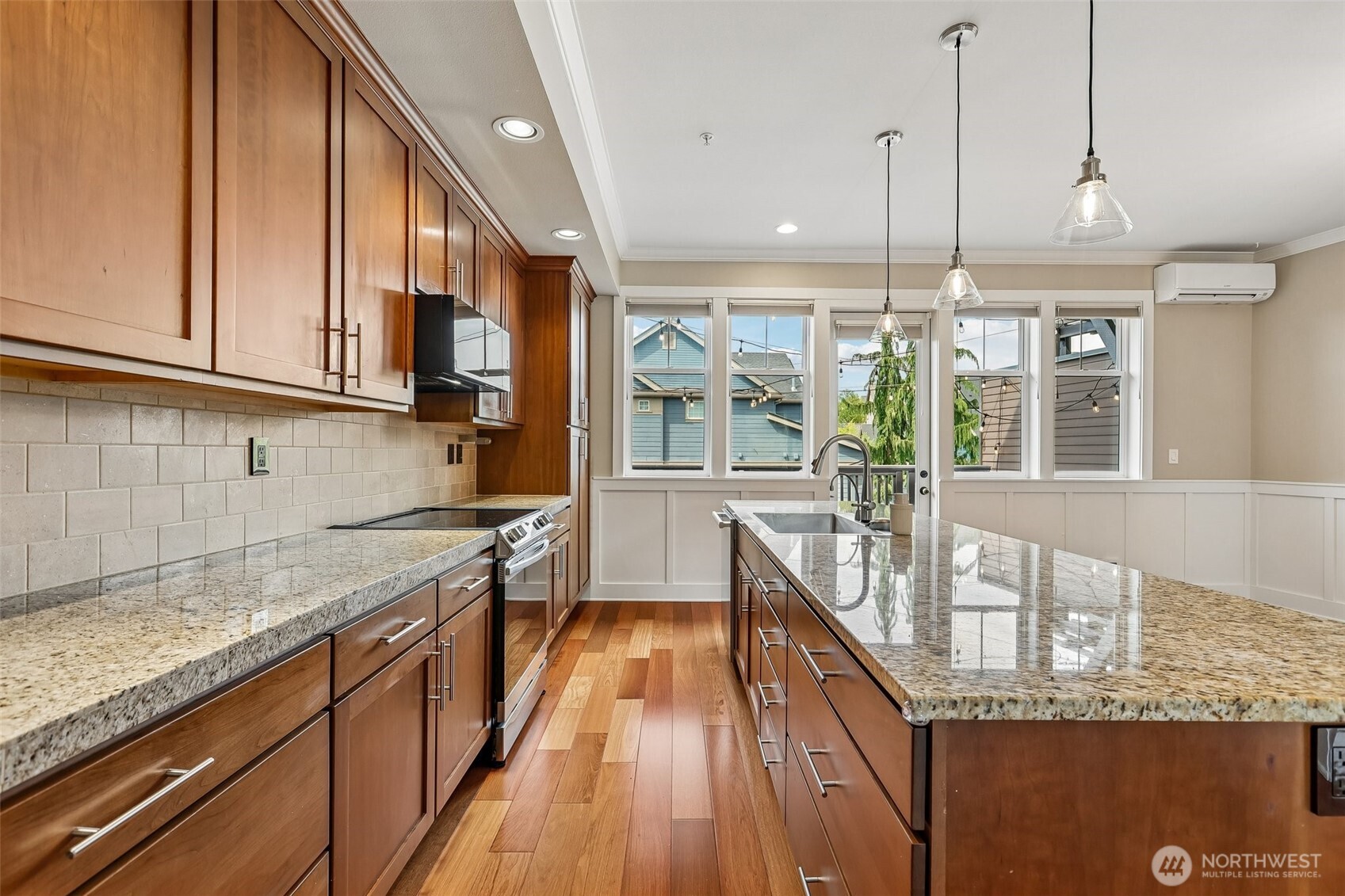 1078 NE High Street #10, Issaquah, WA 98029-7478