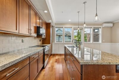 1078 NE High Street #10, Issaquah, WA 98029-7478 - Photo 11