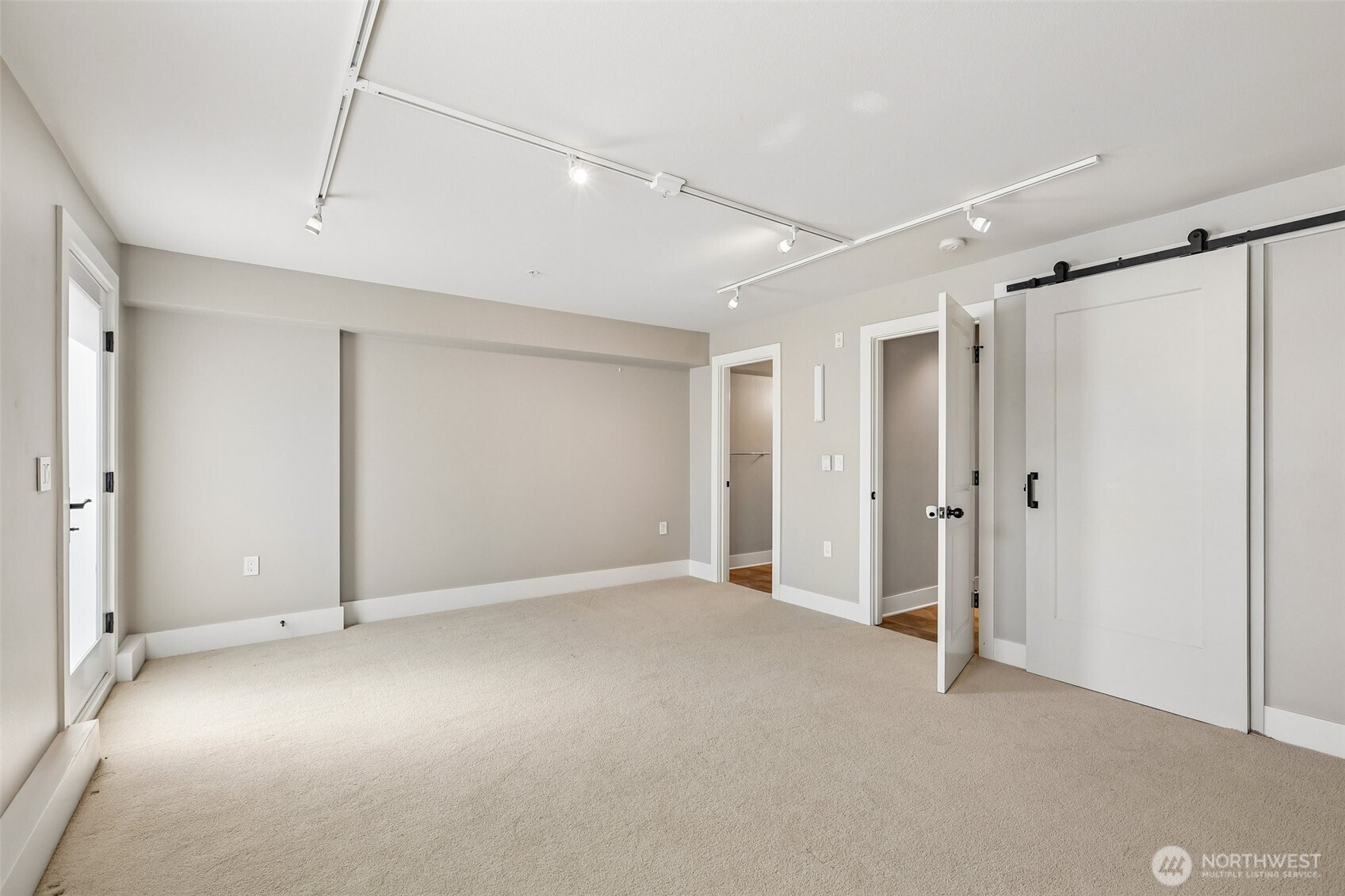 1078 NE High Street #10, Issaquah, WA 98029-7478