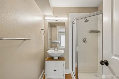 1078 NE High Street #10, Issaquah, WA 98029-7478 - Photo 32