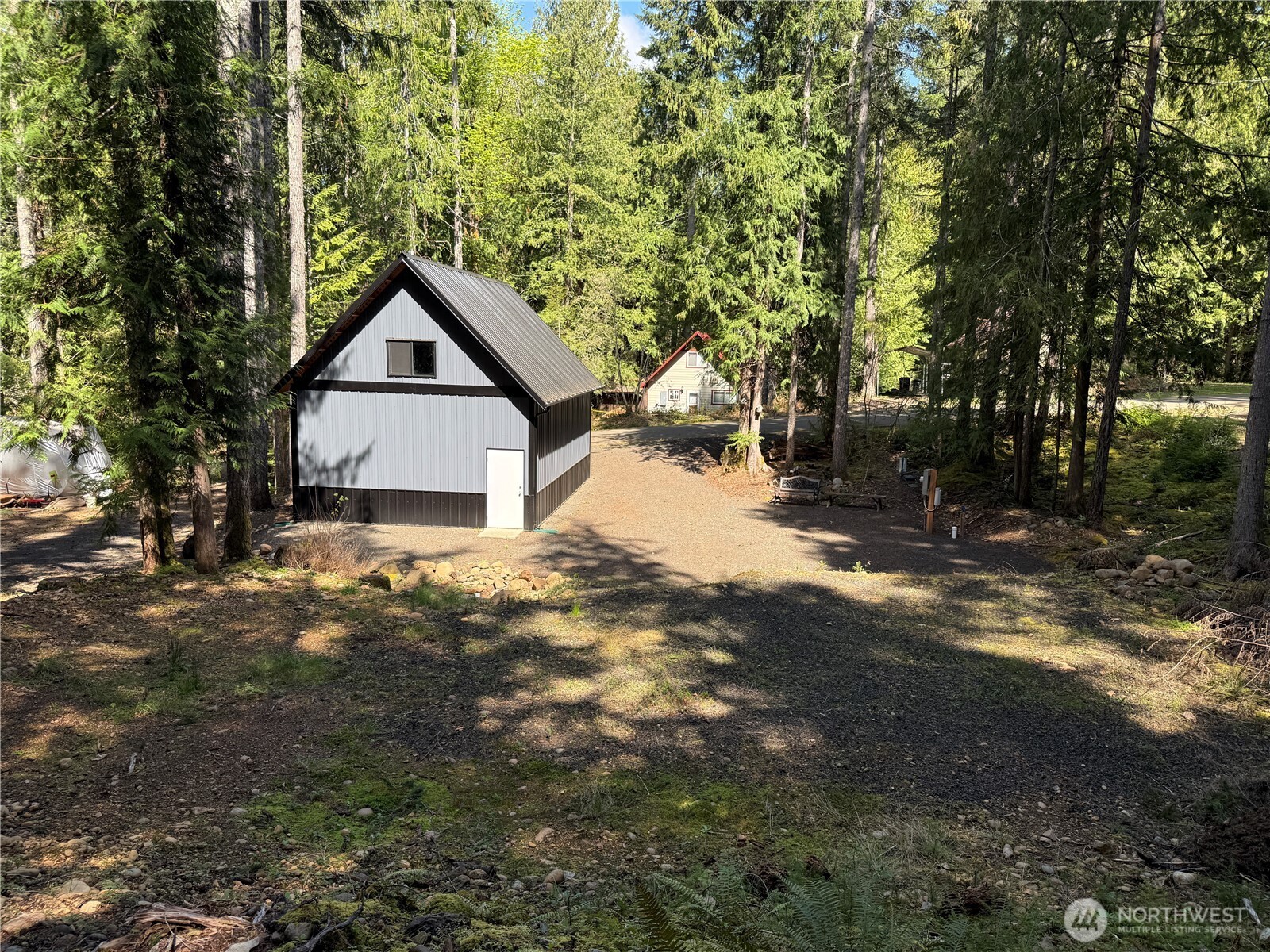 131 N Staircase Drive , Hoodsport, WA 98548