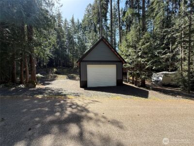 131 N Staircase Drive , Hoodsport, WA 98548 - Photo 20