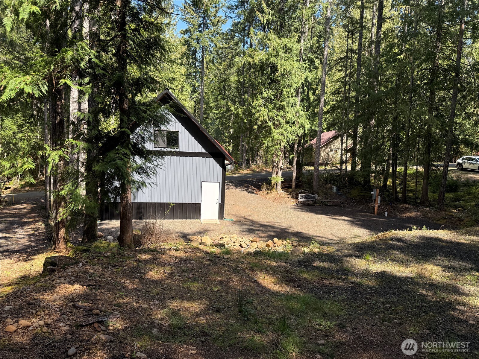 131 N Staircase Drive , Hoodsport, WA 98548