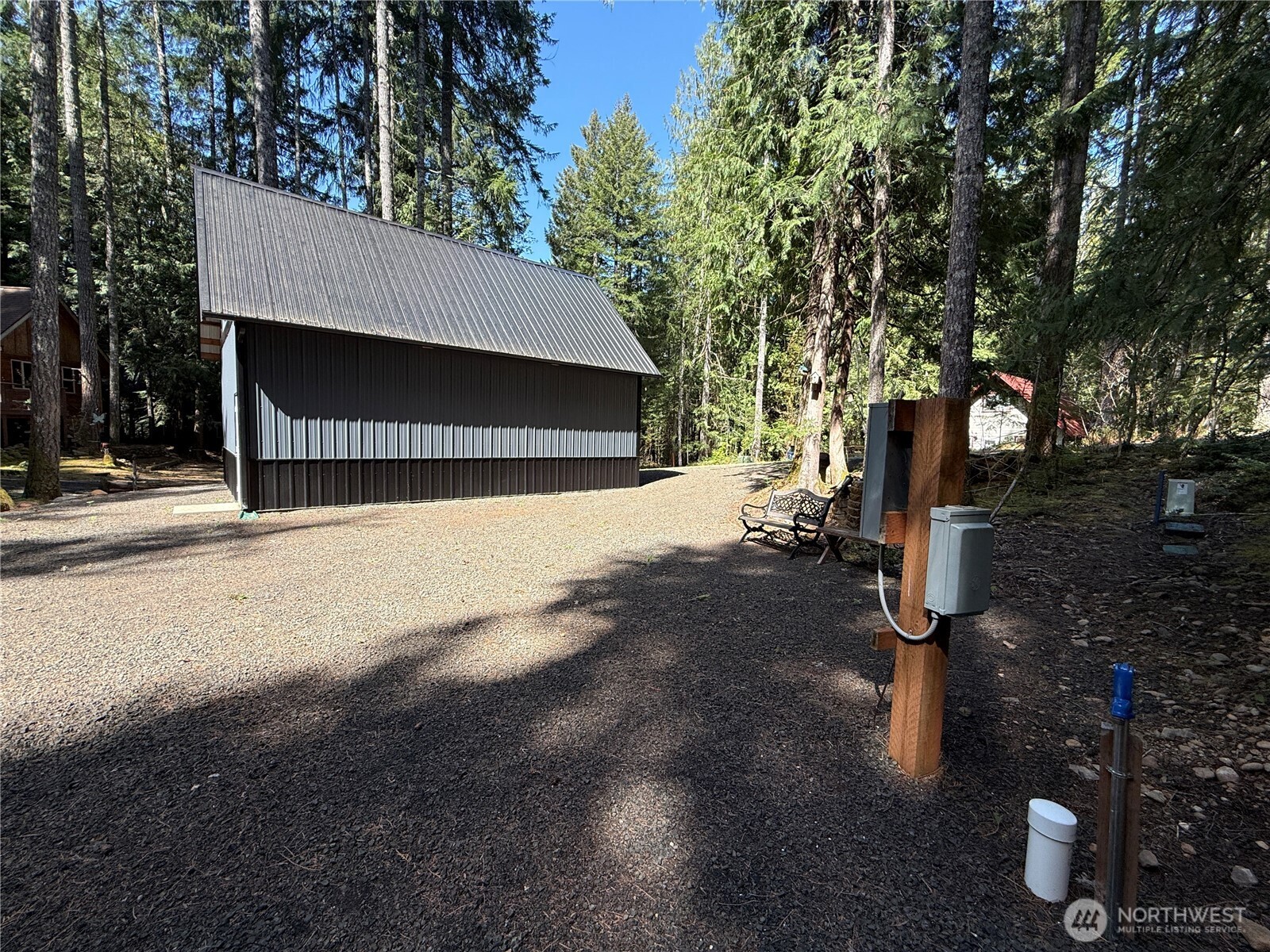 131 N Staircase Drive , Hoodsport, WA 98548