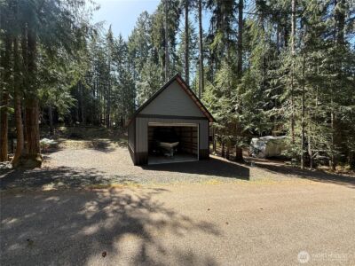 131 N Staircase Drive , Hoodsport, WA 98548 - Photo 27